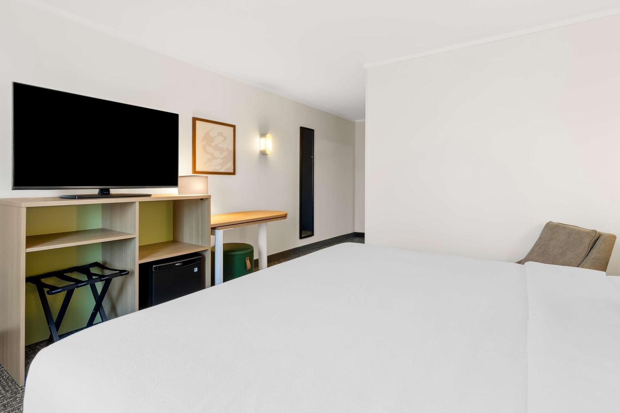 Spark By Hilton Daleville Roanoke North Exterior photo