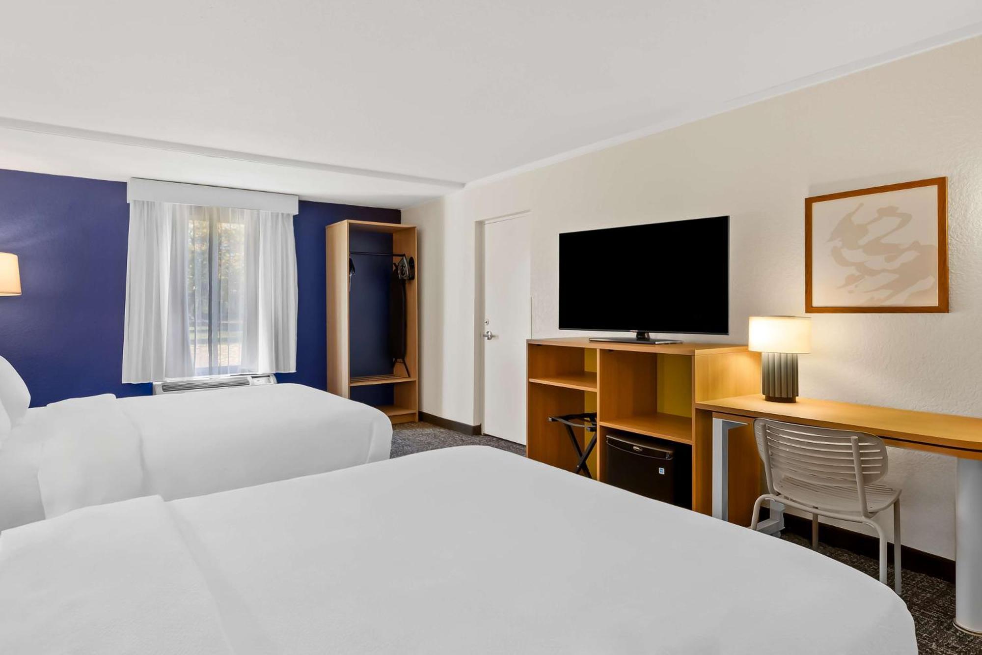Spark By Hilton Daleville Roanoke North Exterior photo